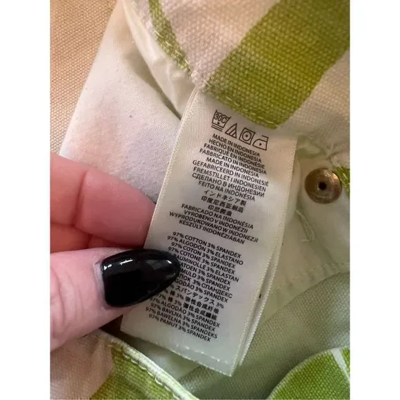 Michael Kors Women's Denim Palm Leaf Cut-Off Jean Shorts Green Size 6 tj d - Picture 5 of 8